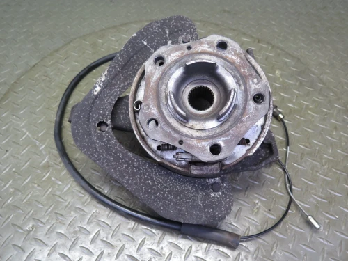 1997-2004 Porsche Boxster Rear Right/Passenger With Hub With Bearing Used OEM Steering Knuckle Spindle