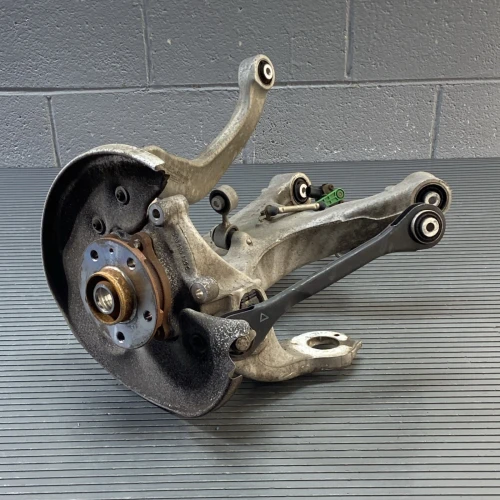 2015-2018 Porsche Macan Rear Right/Passenger Used OEM Steering Knuckle Spindle
