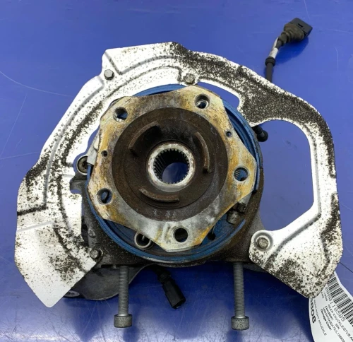 2017-2023 Porsche Panamera Rear Right/Passenger AWD With Hub Used OEM Steering Knuckle Spindle