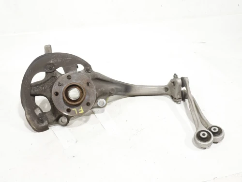 2017-2018 Porsche Macan Front Left/Driver With Hub Used OEM Steering Knuckle Spindle