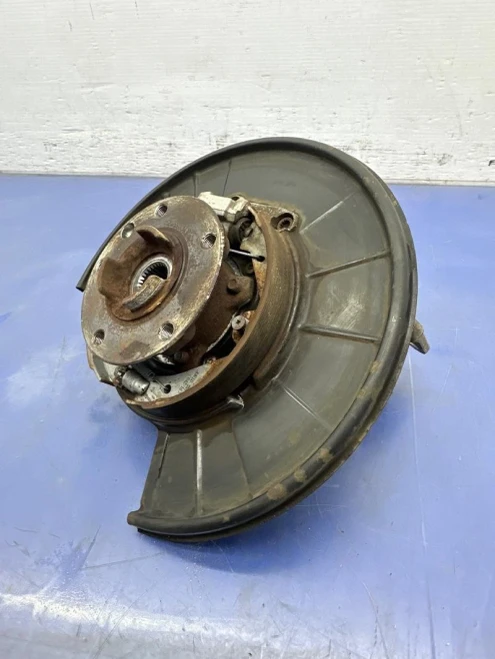 2013-2018 Porsche Cayenne Rear Left/Driver AWD With Hub Used OEM Steering Knuckle Spindle