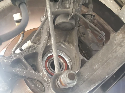 1998-1999 Porsche Boxster Rear Left/Driver 2WD With Hub Used OEM Steering Knuckle Spindle