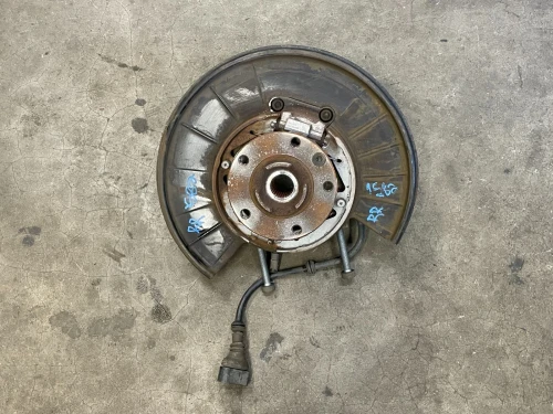 Porsche Cayenne Rear Right/Passenger AWD With Hub Used OEM Steering Knuckle Spindle