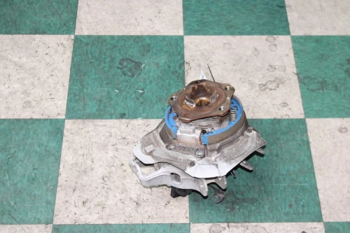 2014-2019 Porsche Panamera Rear Right/Passenger With Hub Used OEM Steering Knuckle Spindle