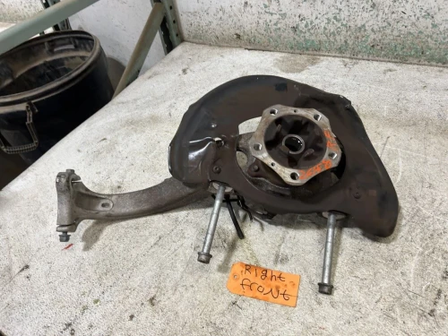 2021 Porsche Cayenne Front Right/Passenger Used OEM Steering Knuckle Spindle