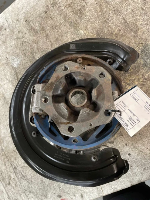 2019-2023 Porsche Cayenne Coupe Rear Left/Driver AWD With Hub Used OEM Steering Knuckle Spindle