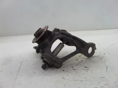 2015-2018 Porsche Macan Rear Right/Passenger With Hub Used OEM Steering Knuckle Spindle