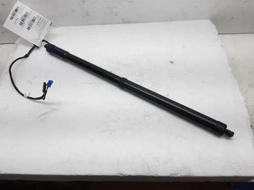 2011 Porsche Panamera 97051257304 Used OEM Steering Knuckle Spindle