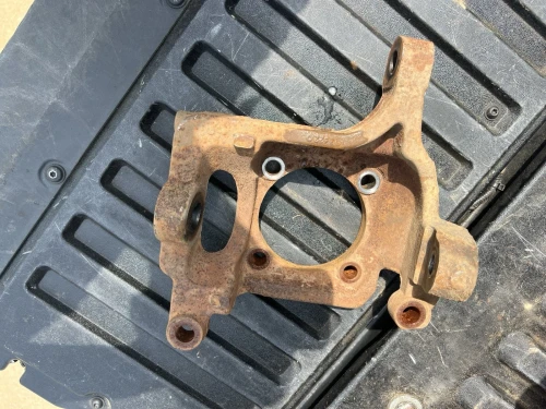 2003-2008 Ram 2500 Front Right/Passenger 4WD 4X4 Used OEM Steering Knuckle Spindle