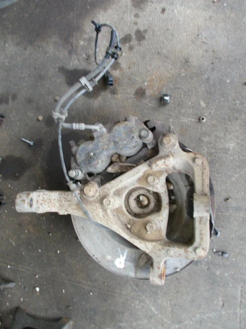 2003-2006 Ram 2500 Front Right/Passenger ABS Used OEM Steering Knuckle Spindle