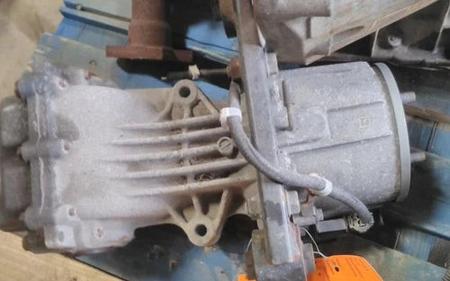 2019-2022 Nissan Altima AWD 4.828 Ratio Rear Used OEM Rear Differential Carriers used OEM rear differential carrier assembly