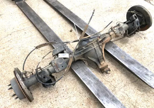 2015 - 2020 GMC YUKON XL 4X4 REAR DIFFERENTIAL CARRIER AXLE OEM. used OEM rear differential carrier assembly
