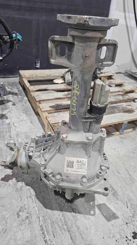 2014-2018 GMC Sierra Denali 1500 Carrier/Differential 6.2L V8 AT 4X4 Used OEM Differentials & Carriers used OEM differential