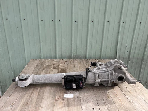 2017 20 Buick Envision 2.5L AWD Rear Defferential Carrier Used OEM Differentials & Carriers used OEM differential carrier