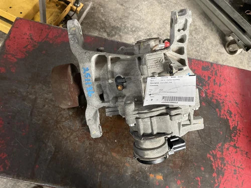 2019 Ford Edge Rear 2.0L K2GZ4000U Used OEM Rear Differential Carriers used OEM rear differential carrier assembly