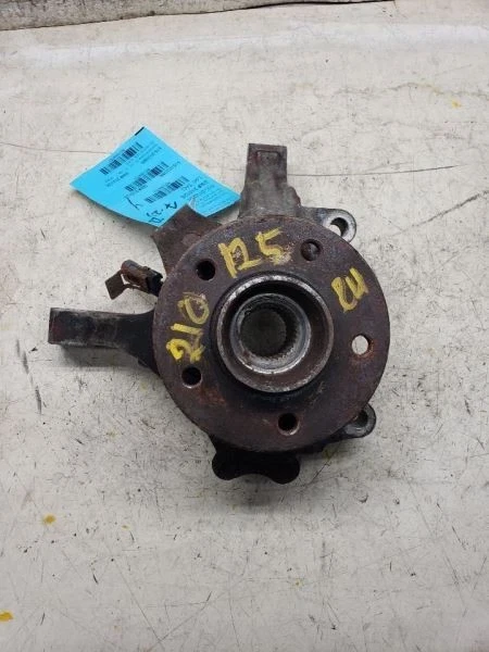 2002-2003 Saturn Vue 1084701 Front Right/Passenger Used OEM Steering Knuckle Spindle