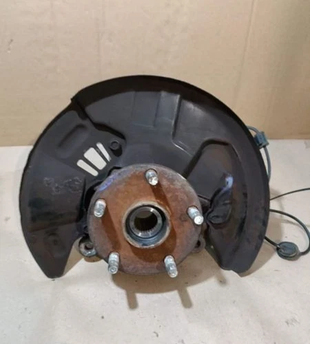 2015-2019 Subaru Outback Front Left/Driver Used OEM Steering Knuckle Spindle