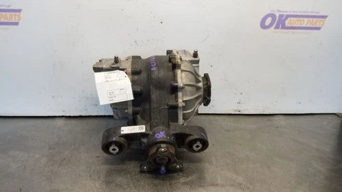 19 Chevy Camaro 6.2L Rear Carrier Differential 84173770 Used OEM Rear Differential Carriers used OEM rear differential