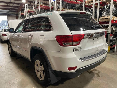 2013 Jeep Grand Cherokee 5.7L Rear Carrier Differential 55,970 Miles 12 Used OEM Rear Differential Carriers used OEM rear