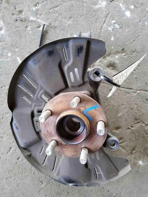 2018-2022 Subaru XV Crosstrek Front Left/Driver Used OEM Steering Knuckle Spindle
