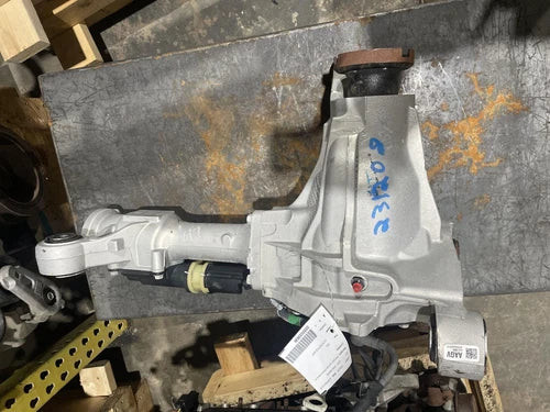 2019-2020 Chevrolet Silverado 1500 84536840 Used OEM Differentials & Carriers used OEM differential carrier assembly