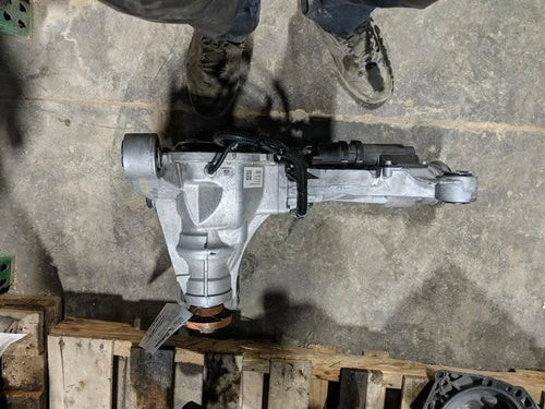 2023 Front Carrier 87821656 for Tahoe 2834100 Used OEM Front Differential Carriers used OEM front differential carrier