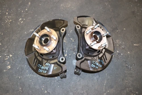 2016-2017 Subaru Crosstrek Front Left & Right With Hub Used OEM Steering Knuckle Spindle