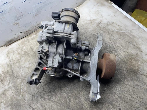 2019-2024 Ford Edge Rear Axle 2.0L K2GZ4000U Used OEM Rear Differential Carriers used OEM rear differential carrier assembly