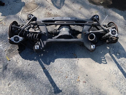 2008-2014 Mercedes W204 C-Class Rear Subframe Differential Unit Used OEM Differentials & Carriers used OEM differential