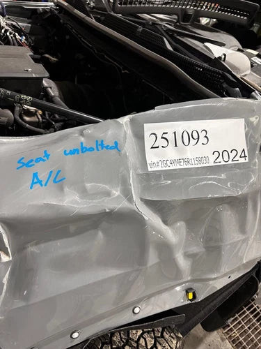 2024 Chevrolet Silverado 2500 Pickup Fr Used OEM Differential Carrier Assembly used OEM differential carrier assembly