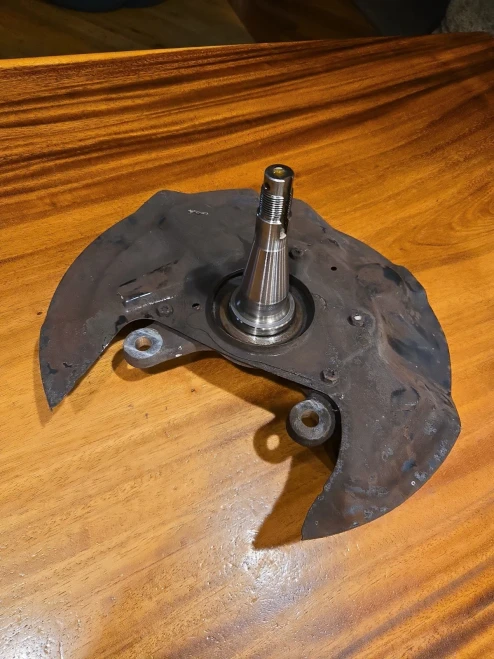 1995-2004 Toyota Tacoma Front Left/Driver RWD Used OEM Steering Knuckle Spindle