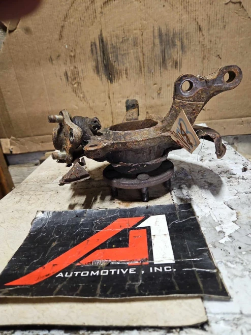 2000-2005 Toyota Celica 4321239025 Front Left/Driver Used OEM Steering Knuckle Spindle