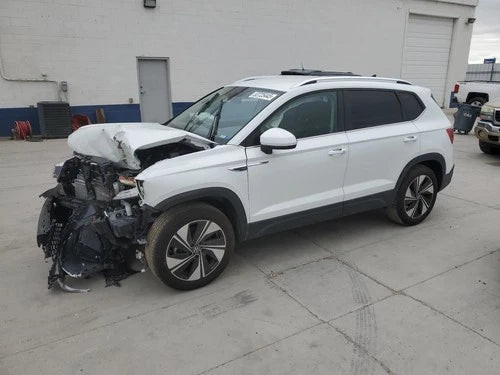 2022-2024 Rear Volkswagen Taos Used OEM Rear Differential Carriers used OEM rear differential carrier assembly