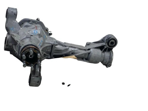 2021-2022 Chevy Tahoe Z71 Front Axle Carrier 84829188 Used OEM Front Differential Carriers used OEM front differential