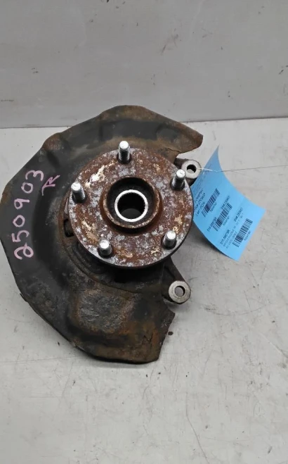 2004-2010 Toyota Sienna Front Right/Passenger FWD Used OEM Steering Knuckle Spindle
