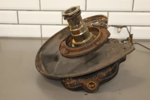 2002 Toyota Land Cruiser Front Left/Driver ABS Used OEM Steering Knuckle Spindle