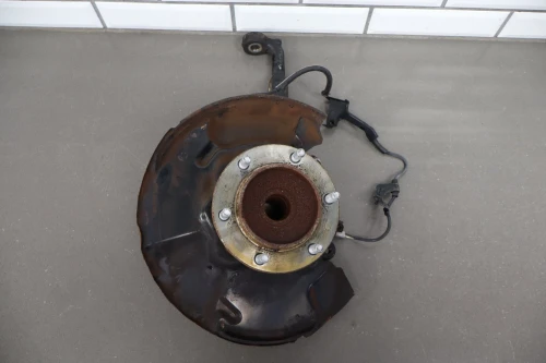 2007-2014 Toyota FJ Cruiser Front Left/Driver RWD 4X2 Used OEM Steering Knuckle Spindle