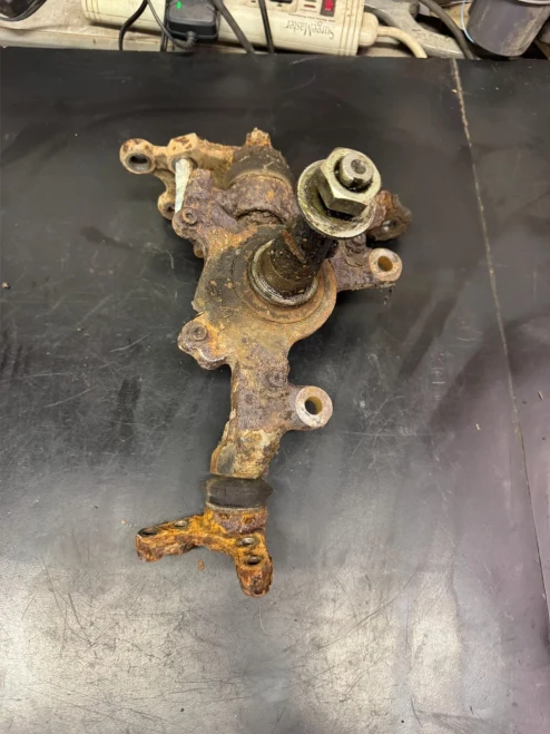 2002 Toyota Tacoma Front Right/Passenger 2WD Used OEM Steering Knuckle Spindle