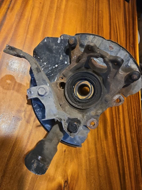 1986-1995 Toyota 4Runner Front Left/Driver 4X4 ABS Used OEM Steering Knuckle Spindle