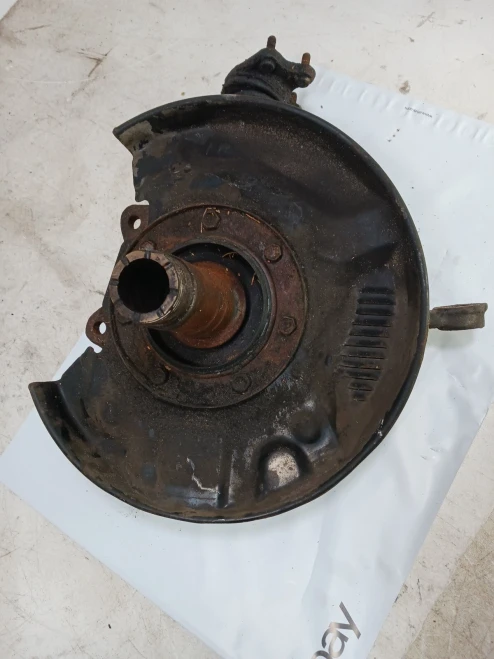 1986-1995 Toyota Pickup Front Left/Driver ABS Used OEM Steering Knuckle Spindle