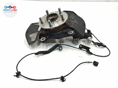 2023-2025 Toyota Prius Front Right/Passenger FWD With Hub Used OEM Steering Knuckle Spindle