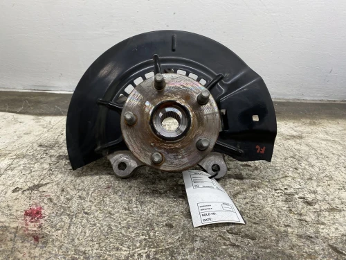 2020-2025 Toyota Highlander Front Left/Driver With Hub With Bearing Used OEM Steering Knuckle Spindle
