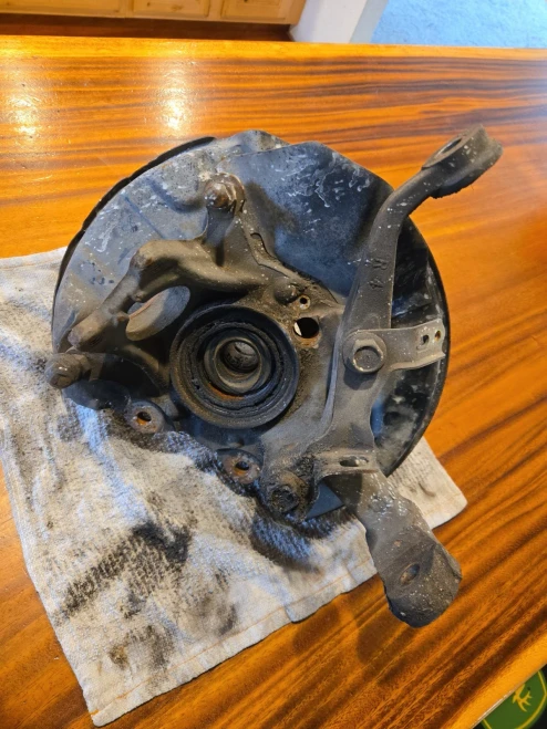 1986-1995 Toyota 4Runner Front Right/Passenger 4X4 ABS Used OEM Steering Knuckle Spindle