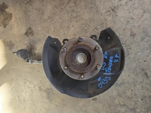 2001-2003 Toyota Sequoia Front Right/Passenger Used OEM Steering Knuckle Spindle