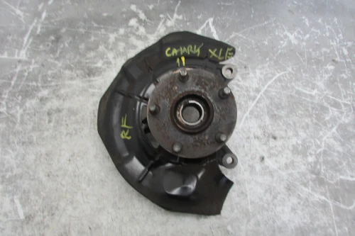 2004-2017 Toyota Camry 43211AA010 Front Right/Passenger Used OEM Steering Knuckle Spindle