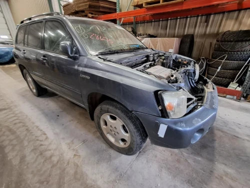 2004 Toyota Highlander Front Left/Driver AWD Used OEM Steering Knuckle Spindle