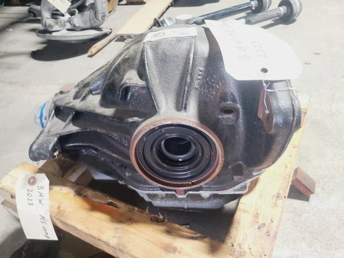 2020-2024 BMW M5 X5M X6M F95 F96 Rear Axle Used OEM Rear Differential Carriers used OEM rear differential carrier assembly