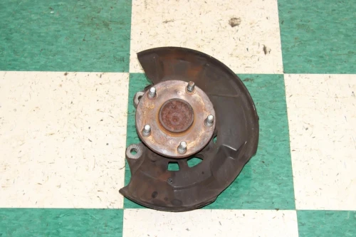 2005-2015 Toyota Tacoma Front Right/Passenger With Hub Used OEM Steering Knuckle Spindle