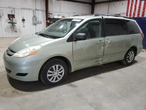 2004 Toyota Sienna Front Right/Passenger FWD Used OEM Steering Knuckle Spindle