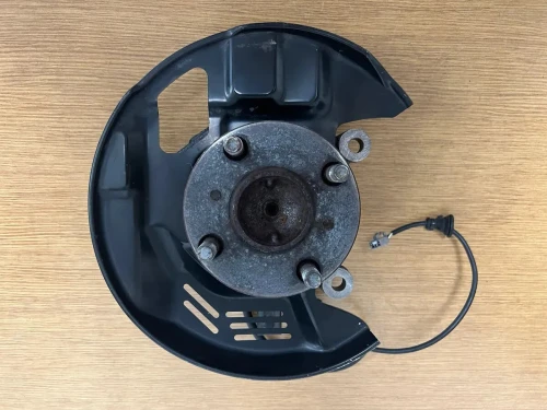2000-2005 Toyota MR2 Front Right/Passenger With Hub ABS Used OEM Steering Knuckle Spindle